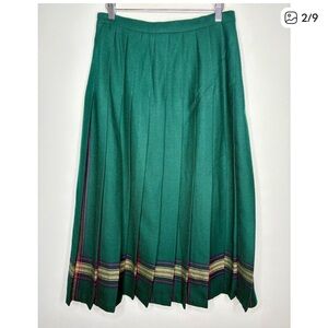 Vintage L.L. Bean Green Wool Pleated Skirt Made in Scotland USA 12 Heritage